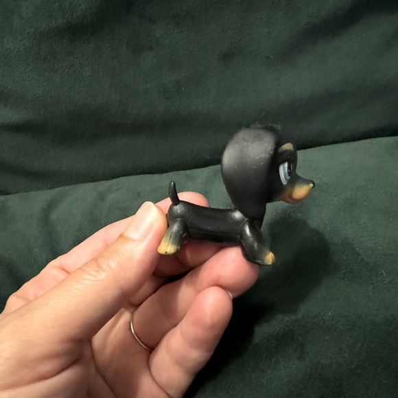 SOLD LPS #335 Dachshund - Picture 4 of 6